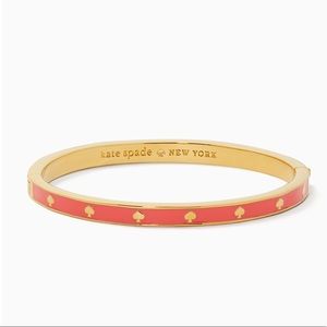 🛍KATE SPADE🛍 Spot the Spade Enamel Bangle- Coral